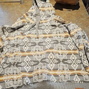 Geometric Patterned Hoodie